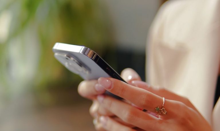 how to send sms to usa from india airtel prepaid