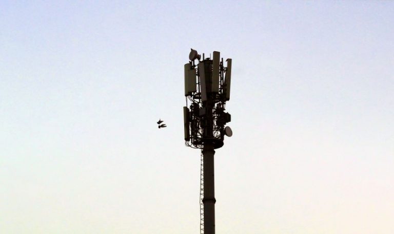 how to turn on 5g on iphone 13 airtel