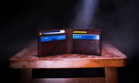 Why Having Multiple Credit Cards Can Improve Your Credit Score