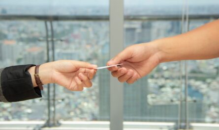 Things to Know Before Getting Your First Credit Card 