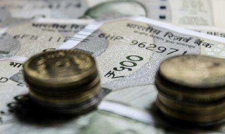 Understanding the Key Factors Affecting Gold Loan Interest Rates