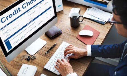 The Pros and Cons of Instant Credit Access