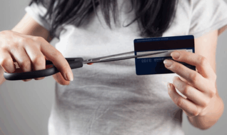 What is the Effect of Closing a Credit Card on Credit Score?