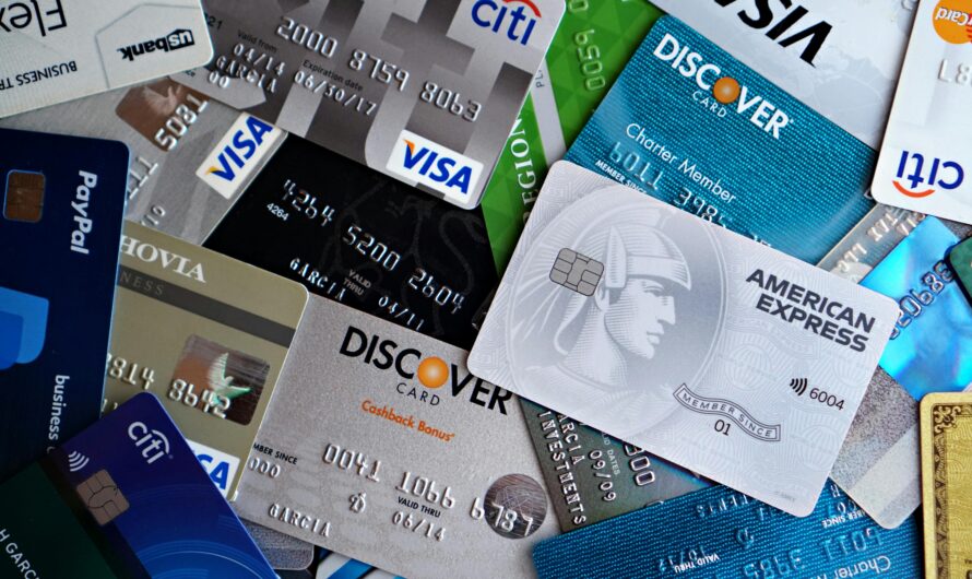 Amex vs Discover India: Which Premium Credit Card Works Best for You?