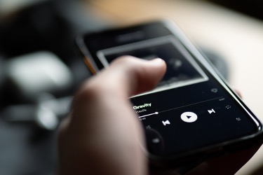 7 Game-Changing Pandora Thumbs Up Tips for Personalised Music Streaming