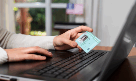 NSDL PAN Card Vs UTI PAN Card: Which One Should You Choose?